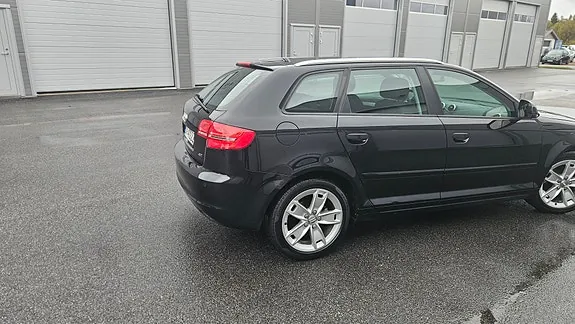 Audi A3 2010 photo 5