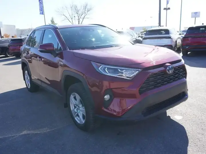 Toyota Rav4 Hybrid 2020 photo 3