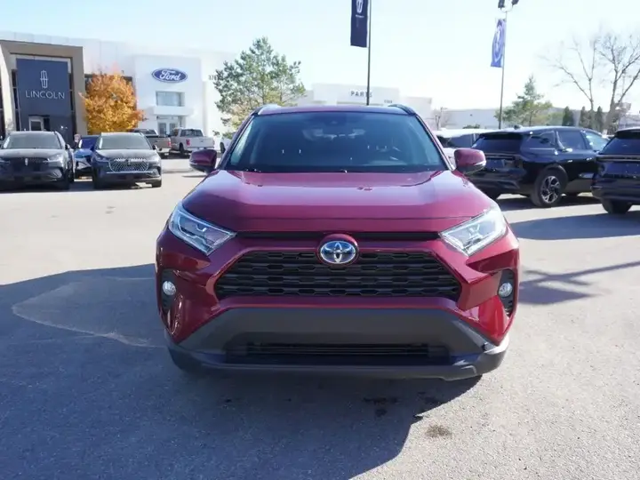 Toyota Rav4 Hybrid 2020 photo 2