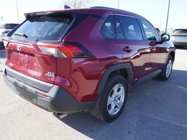 Toyota Rav4 Hybrid 2020 photo 4