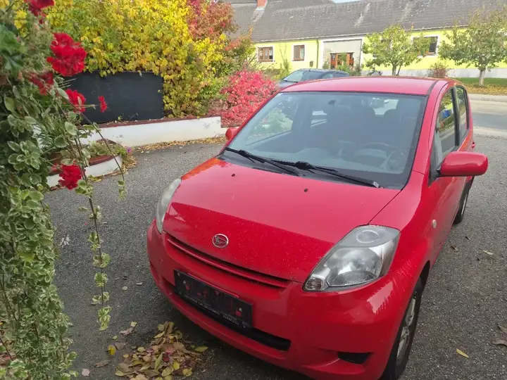 Daihatsu Sirion 2011 photo 3