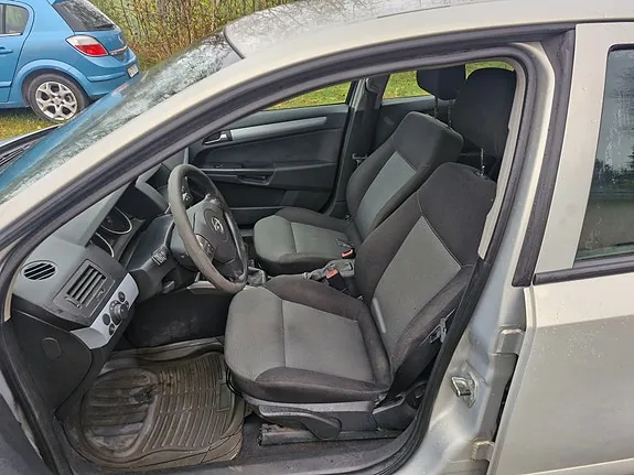 Opel Astra 2005 photo 4