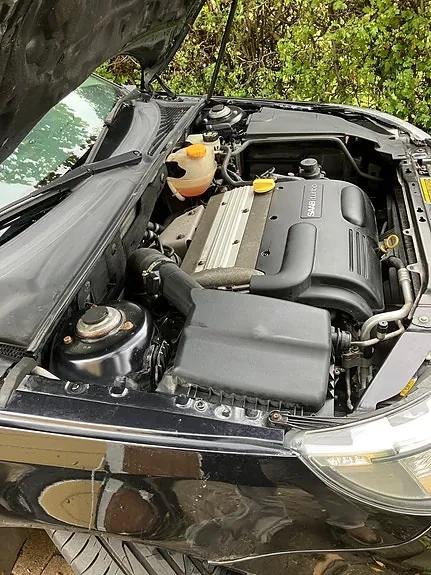 Saab 9-3 2010 photo 4