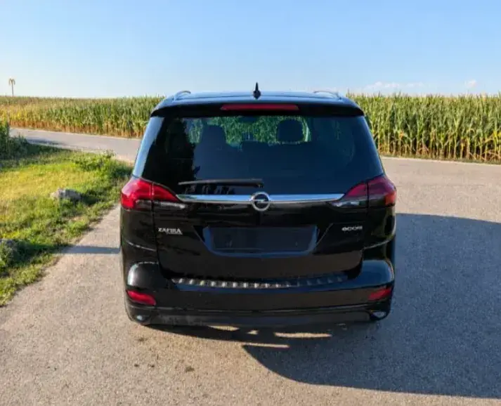 Opel Zafira Tourer 2014 photo 2