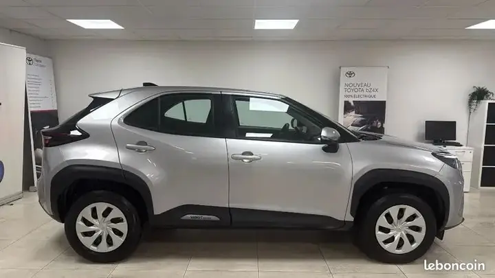 Toyota Yaris Cross 2025 photo 4