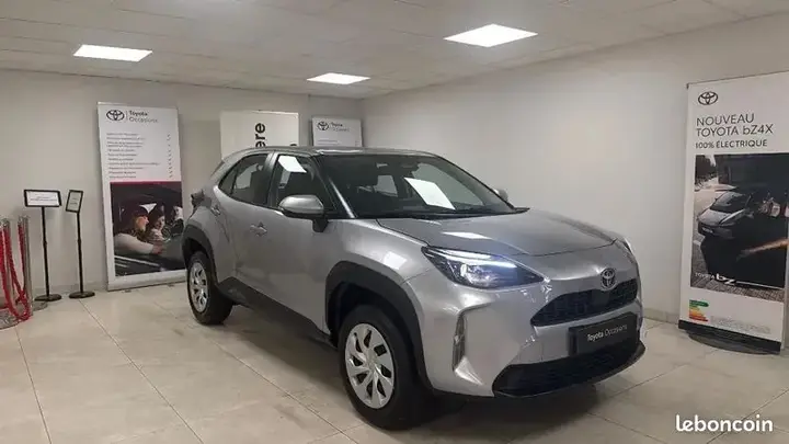 Toyota Yaris Cross 2025 photo 3