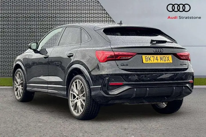 Audi Q3 2024 photo 3