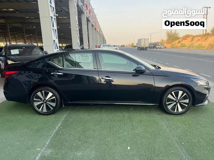 Nissan Altima 2019 photo 4