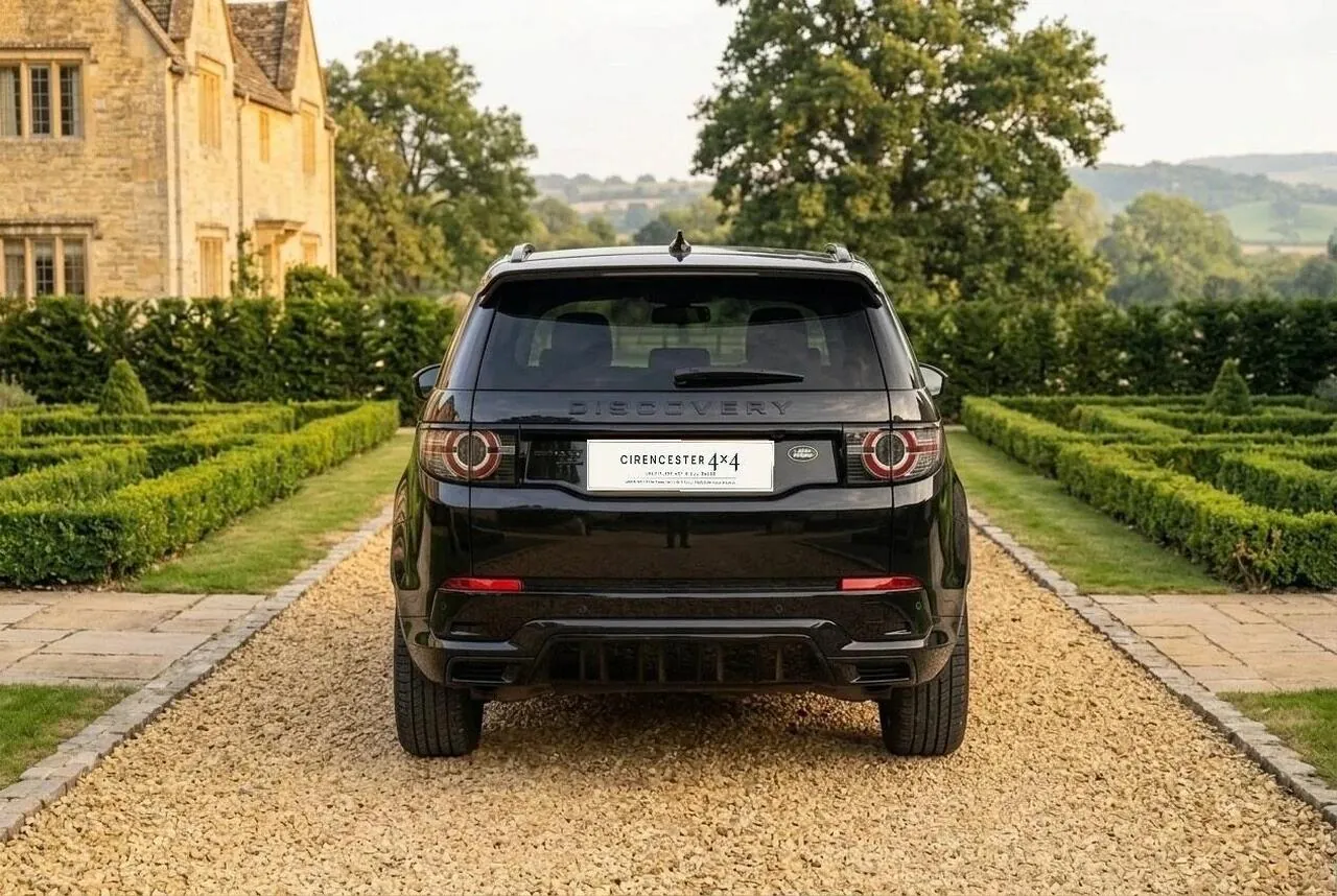 Land Rover Discovery Sport 2022 photo 4