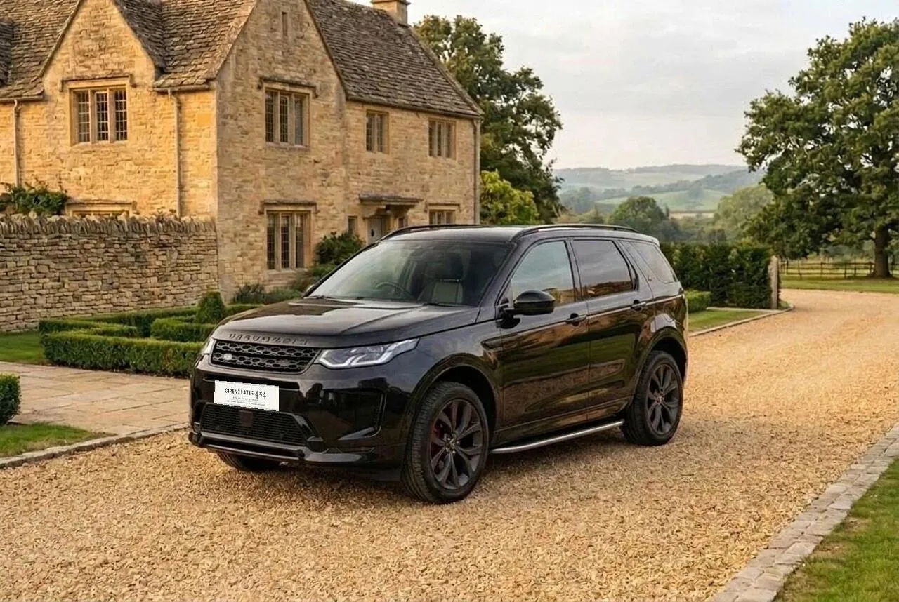 Land Rover Discovery Sport 2022 photo 2