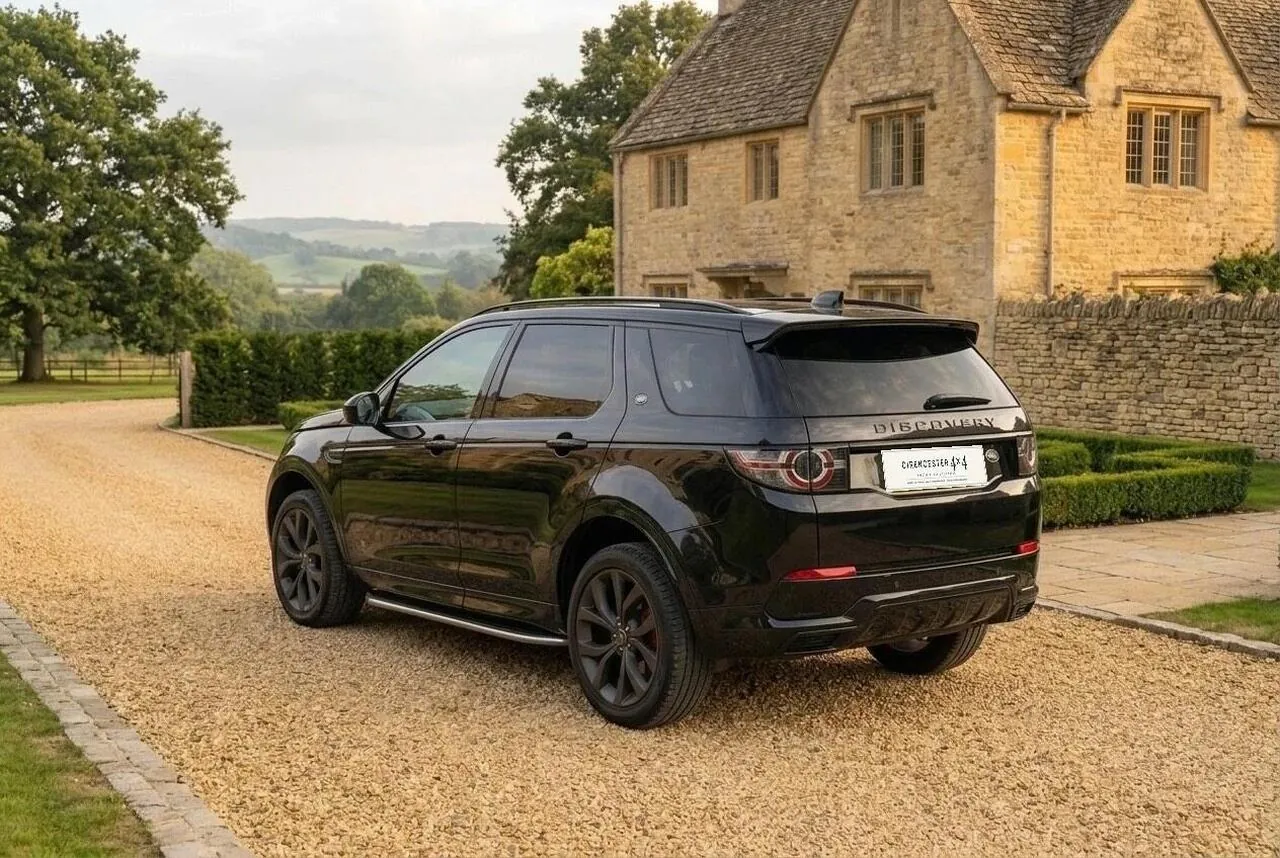 Land Rover Discovery Sport 2022 photo 3