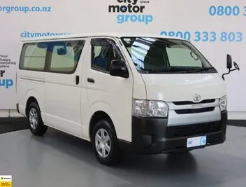 Toyota Hiace 2019 photo 2