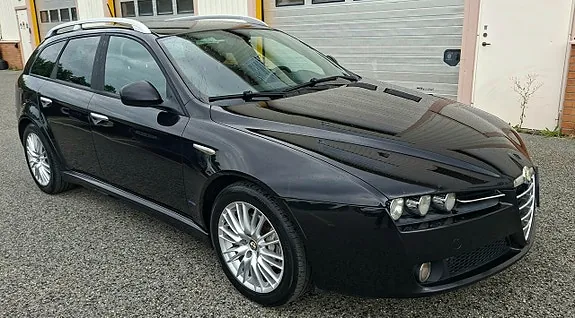 Alfa Romeo 159 2011 photo 4