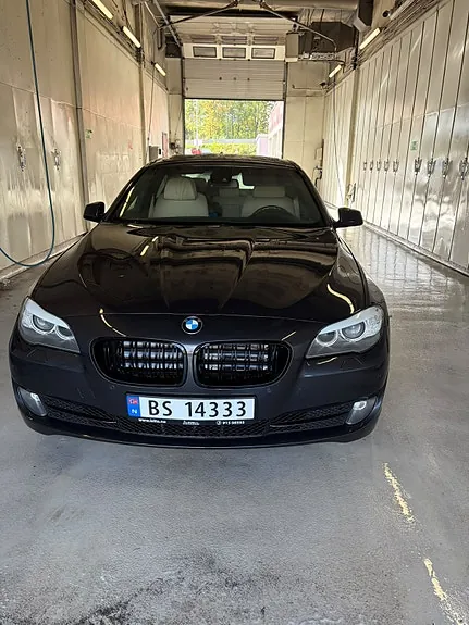BMW 530D 2010 photo 2