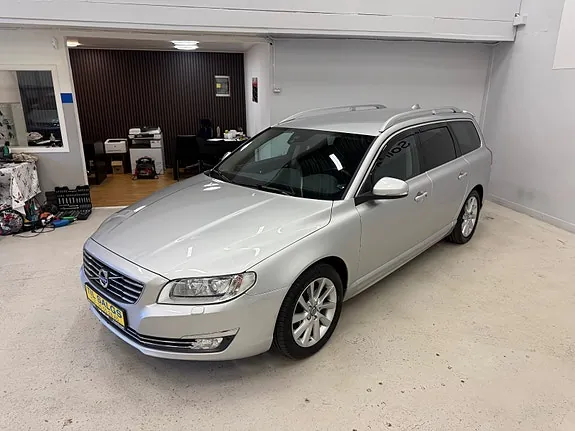 Volvo V70 2015 photo 2