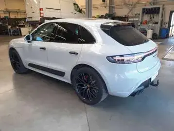 Porsche Macan 2021 photo 2