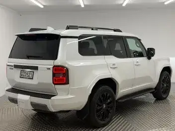 Toyota Land Cruiser Prado 2024 photo 4