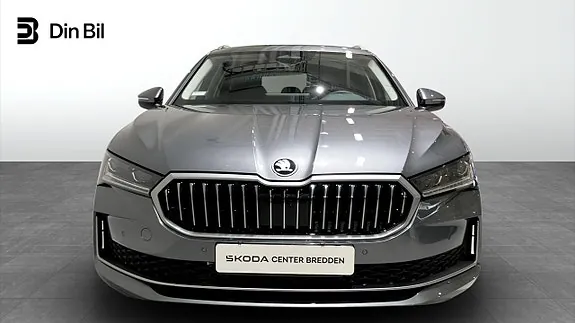 Skoda Superb 2026 photo 2