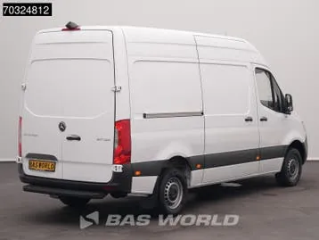 Mercedes-Benz Sprinter 2024 photo 2