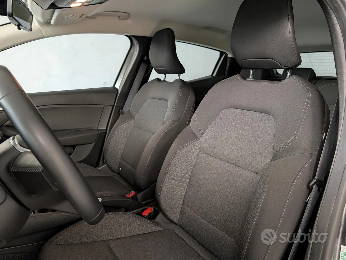Renault Clio 2023 photo 4