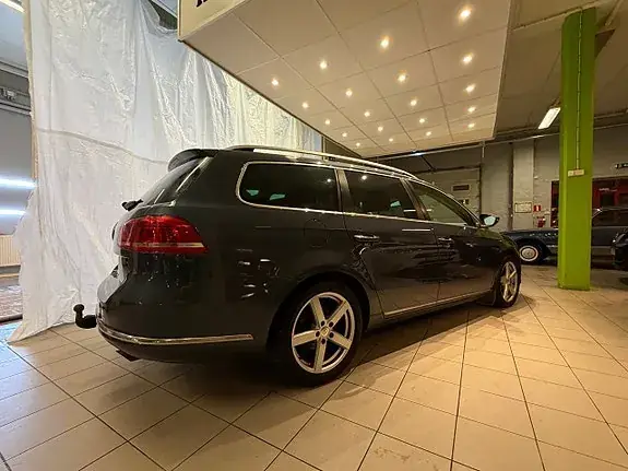 Volkswagen Passat 2012 photo 4