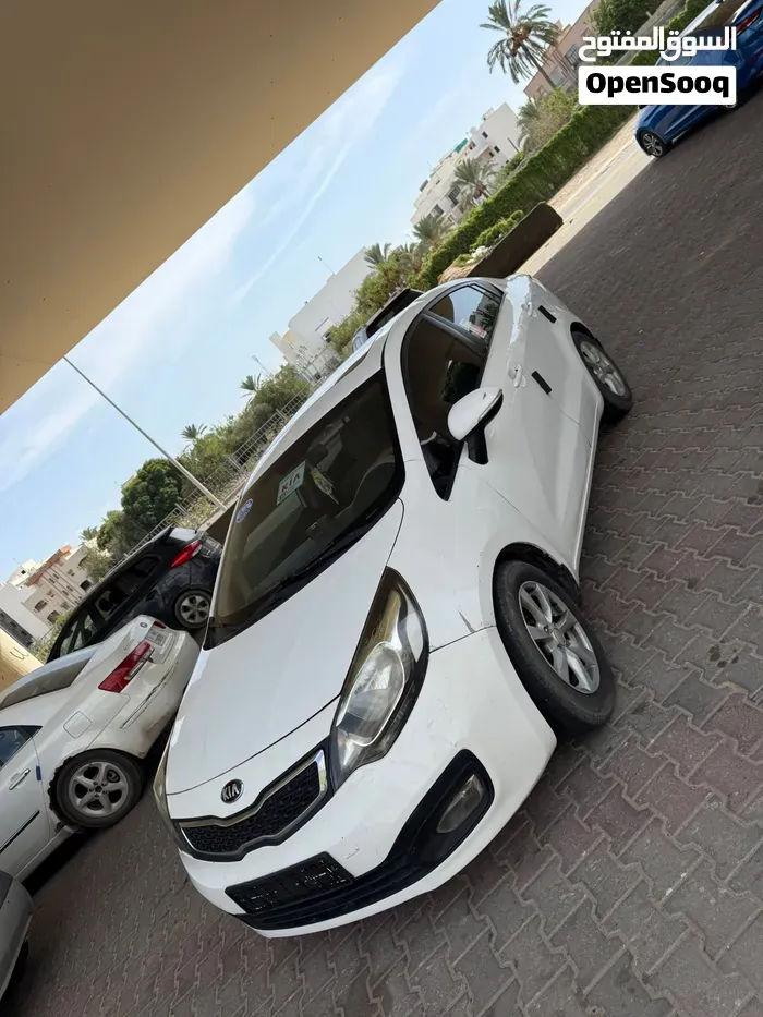 Kia Rio 2013 photo 2