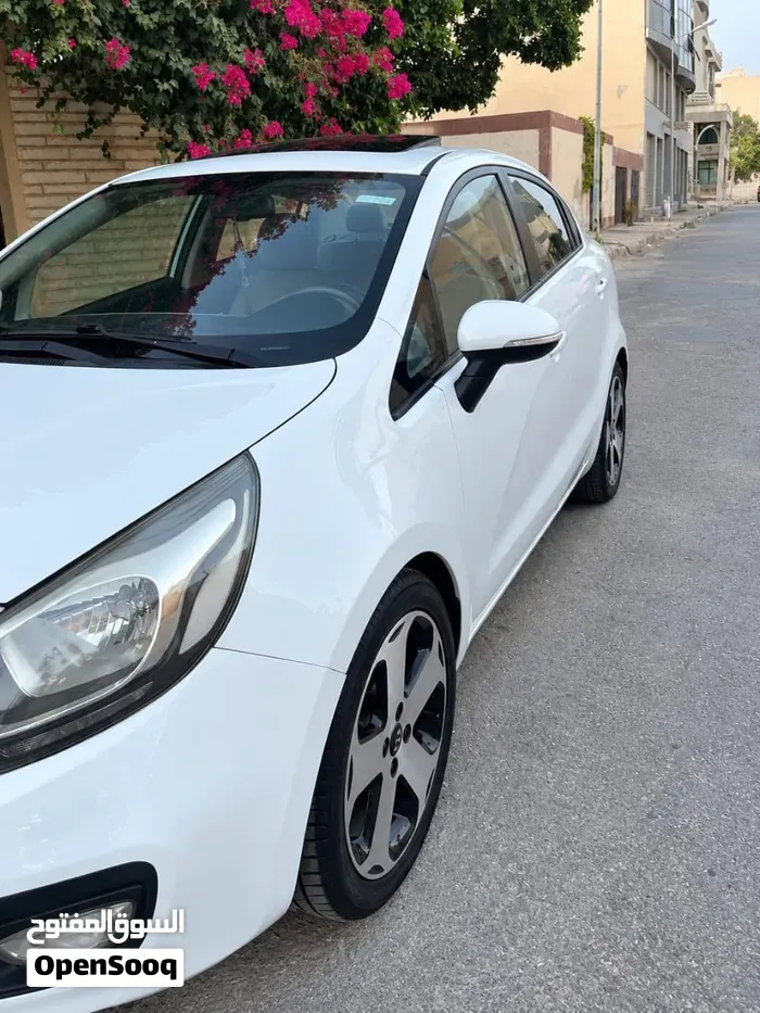 Kia Rio 2013 photo 5