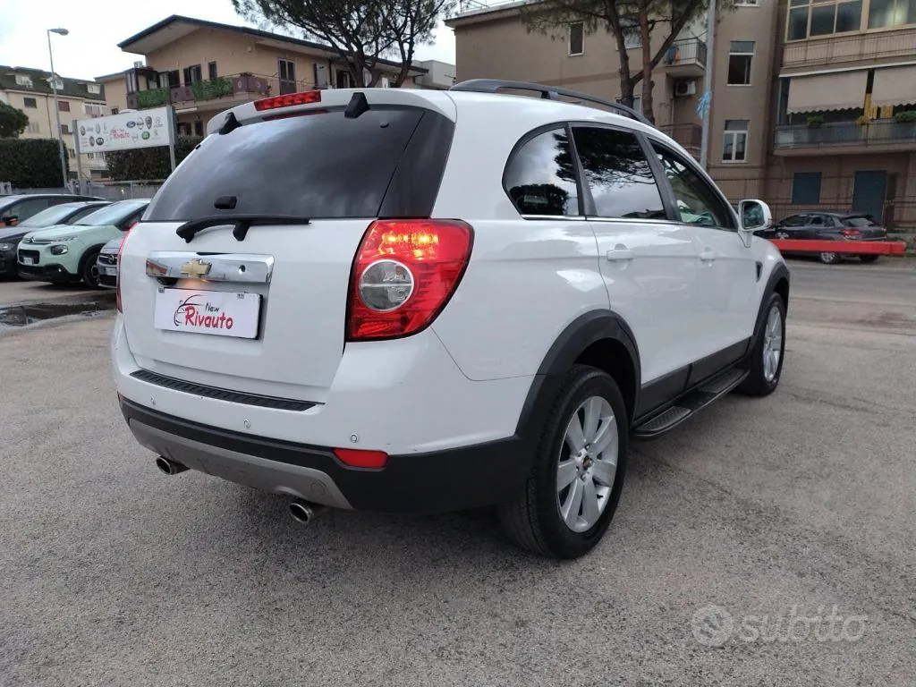 Chevrolet Captiva 2010 photo 4