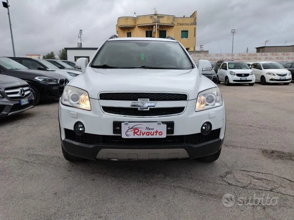 Chevrolet Captiva 2010 photo 2