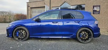 Volkswagen Golf 2025 photo 2