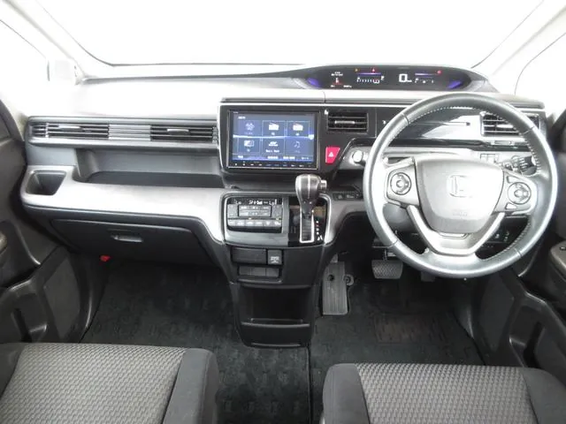 Honda Stepwagen 2016 photo 4