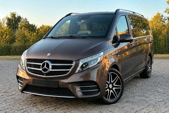 Mercedes-Benz V250