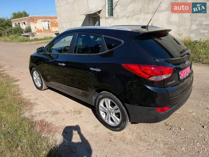 Hyundai Ix35 2011 photo 4