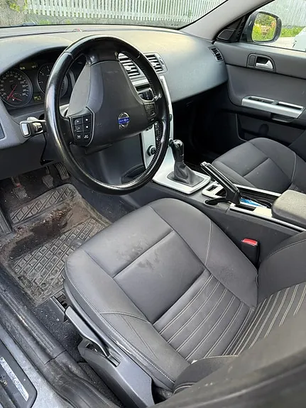 Volvo V50 2011 photo 2
