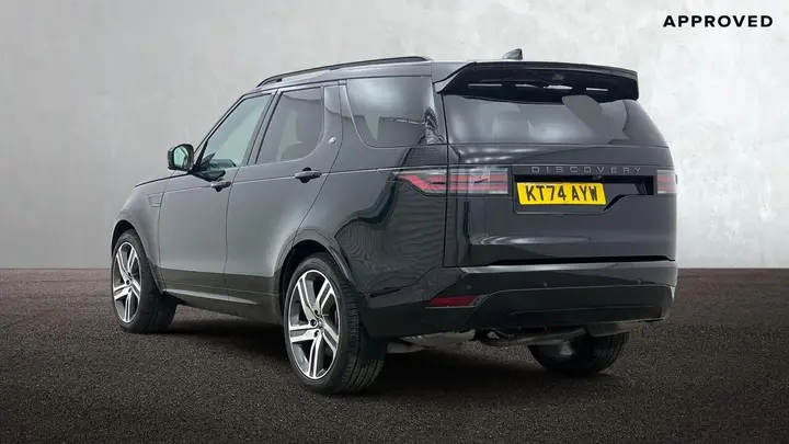 Land Rover Discovery 2024 photo 2