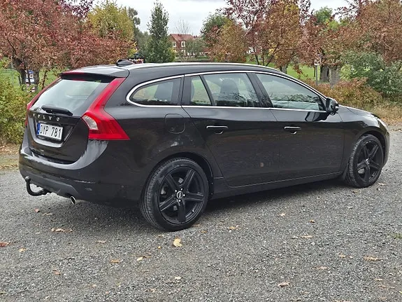 Volvo V60 2012 photo 3