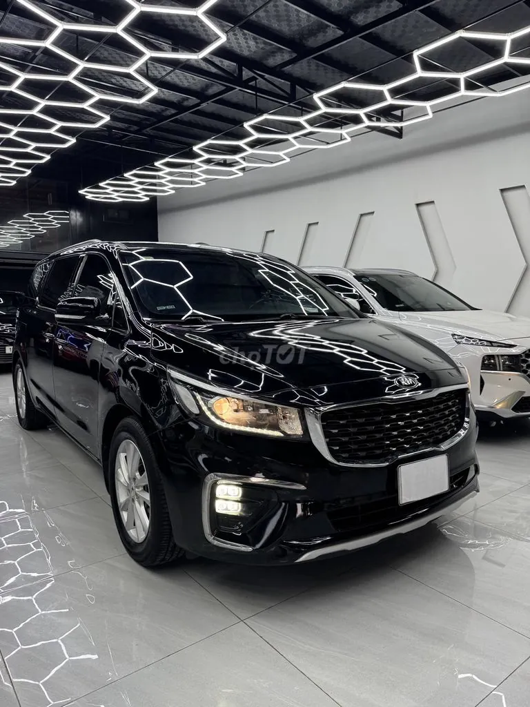 Kia Sedona 2021 photo 4