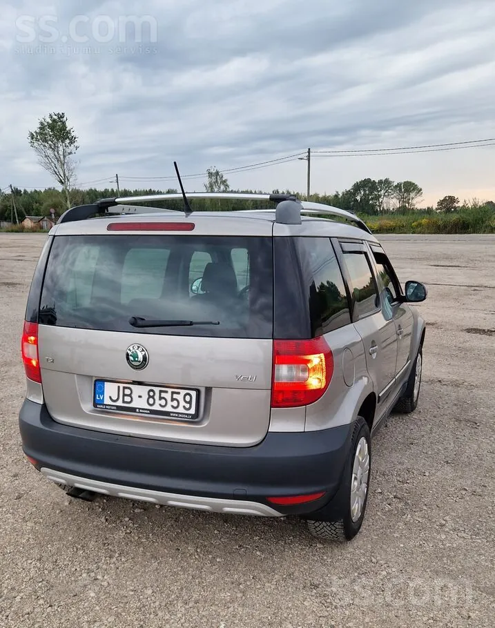 Skoda Yeti 2012 photo 4
