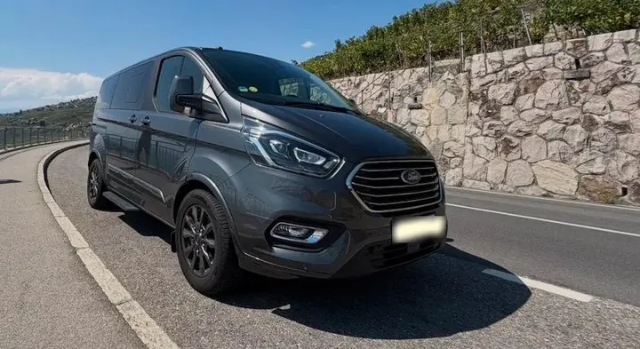Ford Tourneo Custom