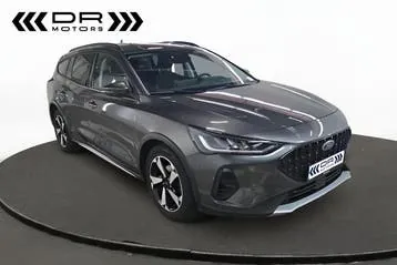 Ford Focus 2022 photo 2