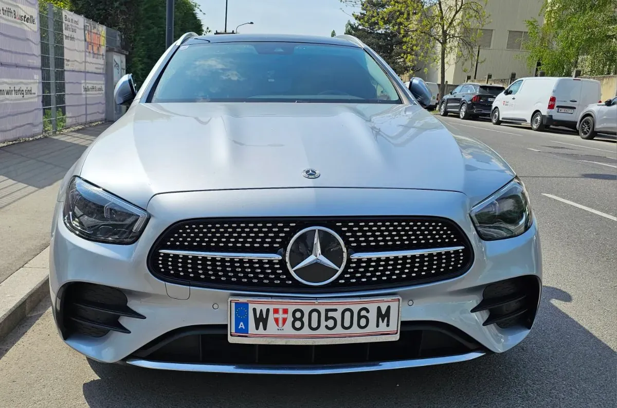 Mercedes-Benz E-Class 2021 photo 2