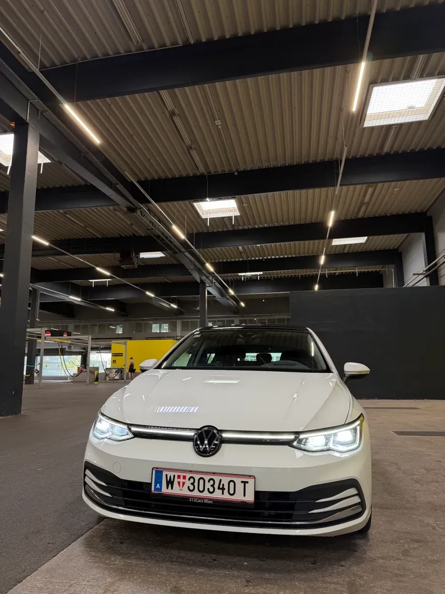 Volkswagen Golf 2022 photo 3