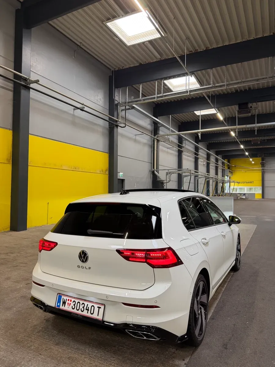 Volkswagen Golf 2022 photo 2