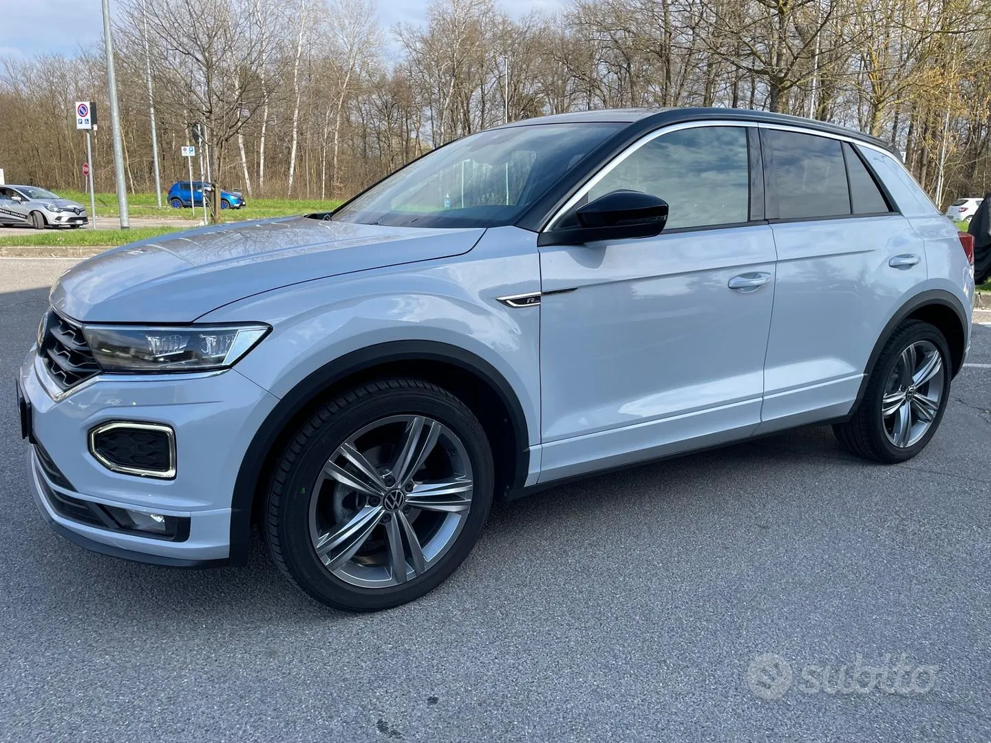 Volkswagen T-Roc 2022 photo 2