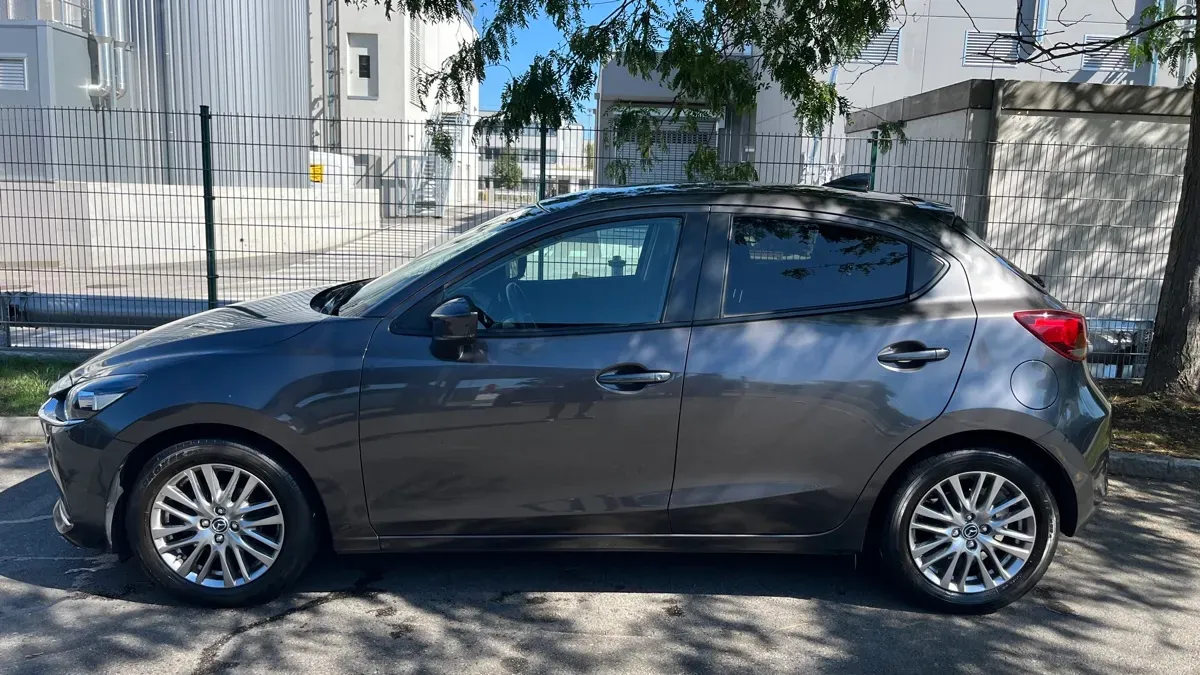 Mazda Mazda2 2021 photo 3