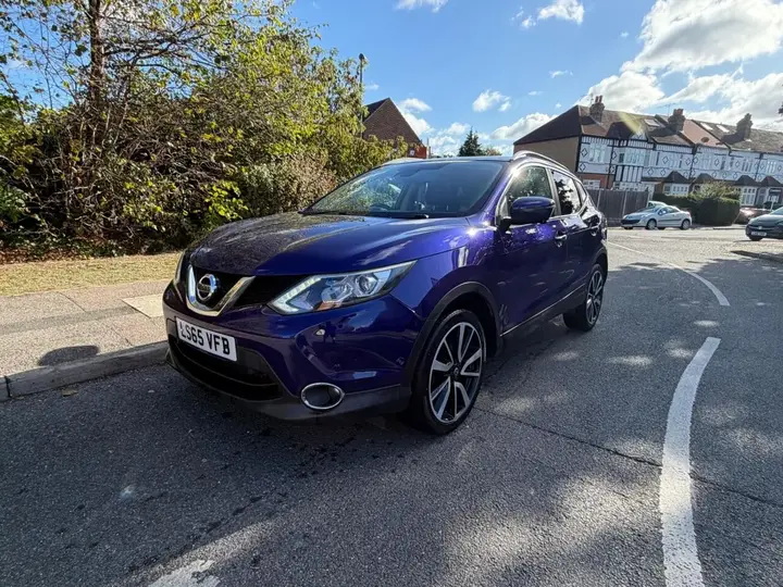 Nissan Qashqai 2015 photo 3