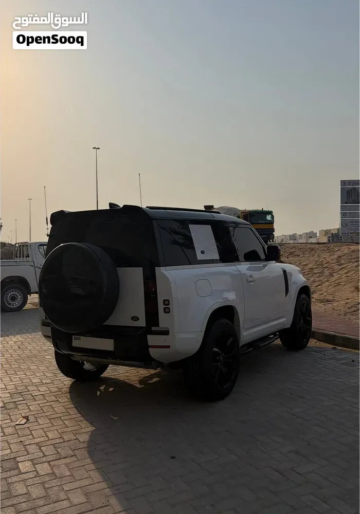 Land Rover Defender 2021 photo 4
