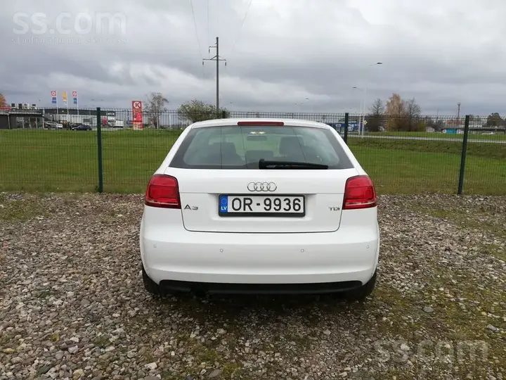 Audi A3 2011 photo 5