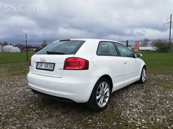 Audi A3 2011 photo 2