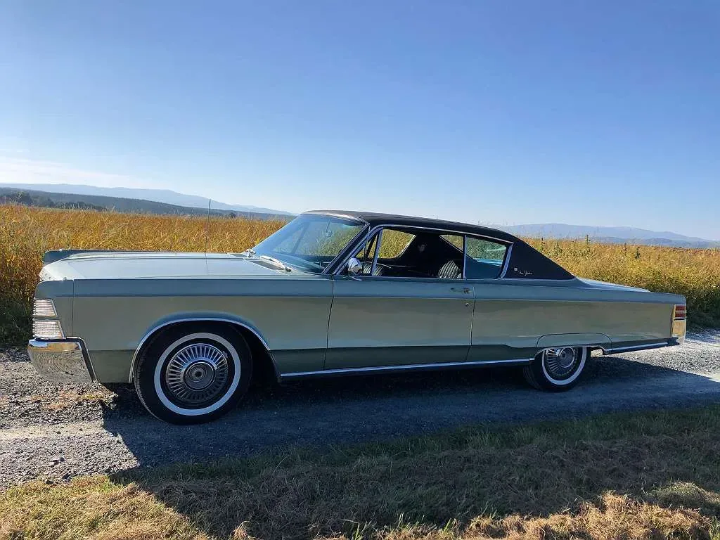 Chrysler New Yorker